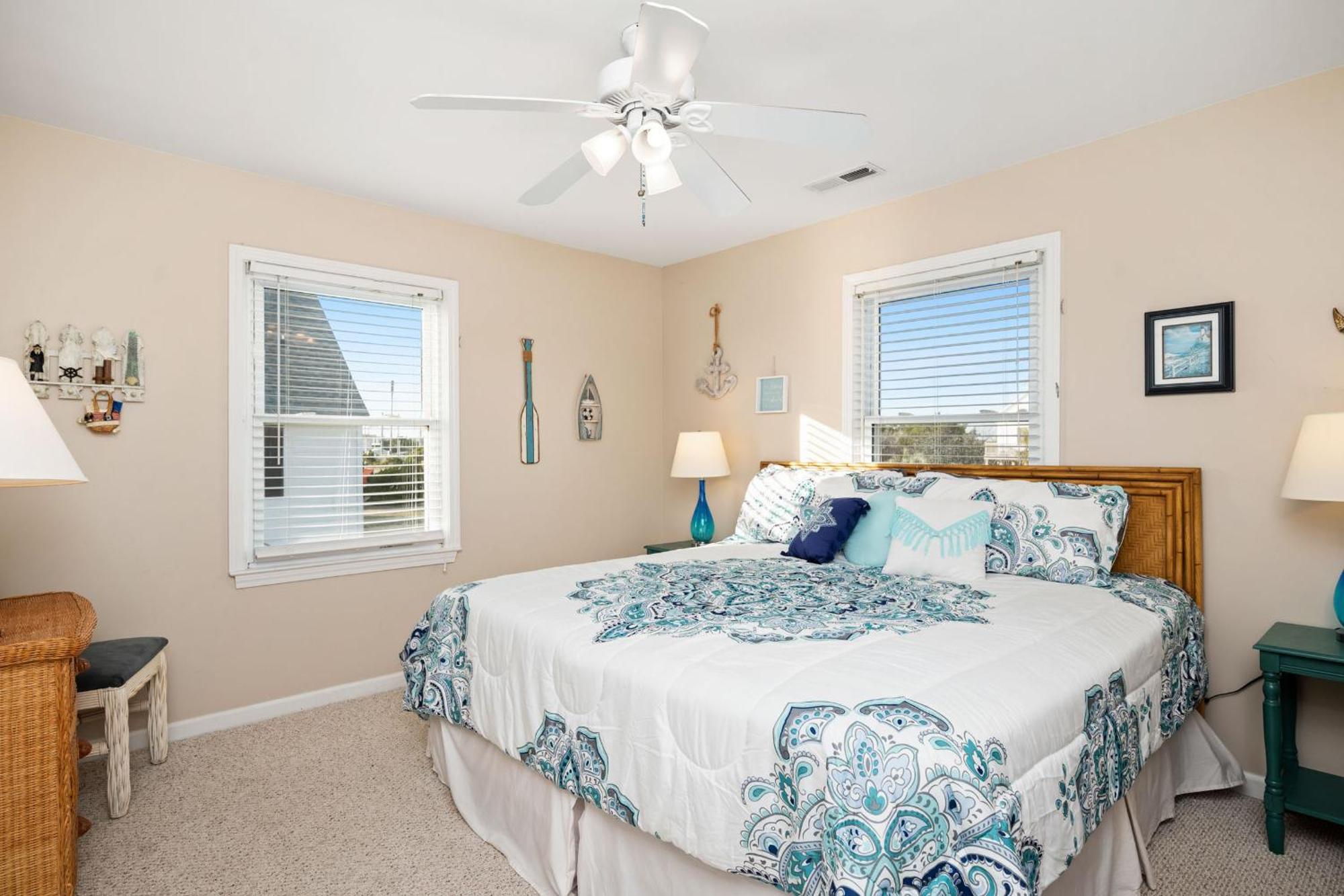 Katie Lou'S Place By Oak Island Accommodations Caswell Beach Exterior photo